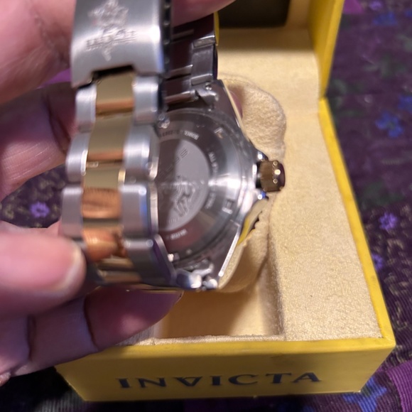 Invicta Women’s Seabase